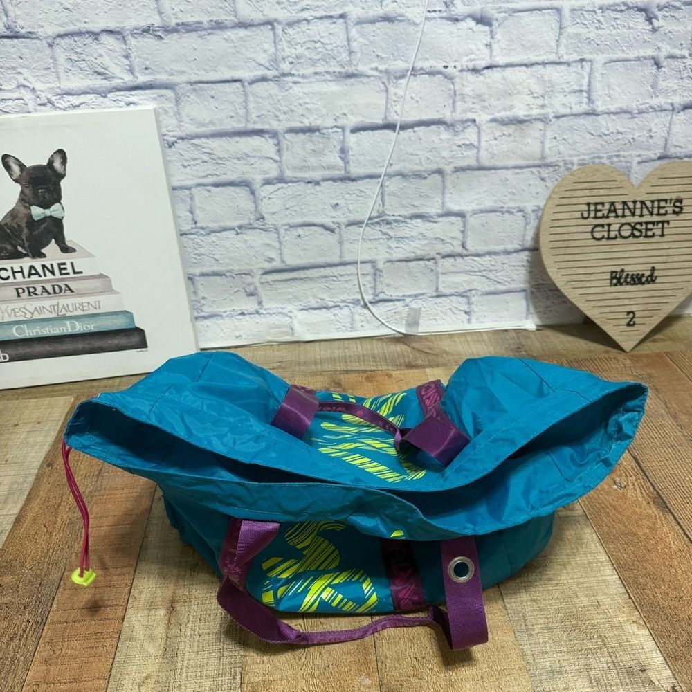 Zumba Join the Party Fast Dash Tote Bag Teal Purple Nylon Large Bag - Picture 4 of 13